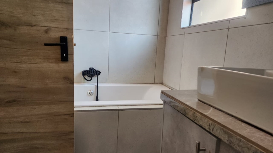 5 Bedroom Property for Sale in Waterkloof A H North West